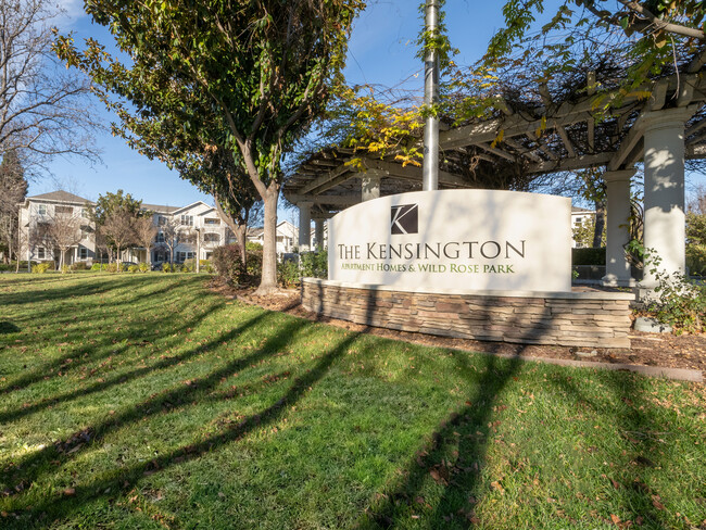 Kensington Apartments in Pleasanton, CA - Foto de edificio - Building Photo