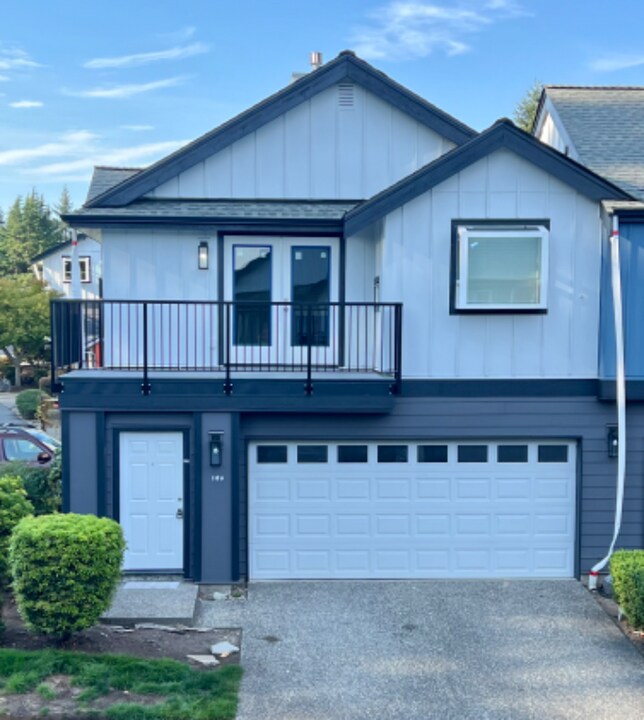 22715 4th Ave W in Bothell, WA - Building Photo