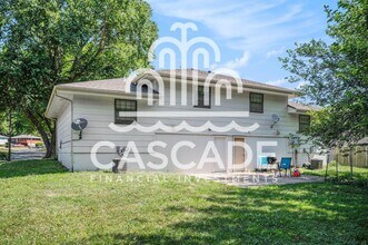 414-414 SW Chicago St in Blue Springs, MO - Building Photo - Building Photo