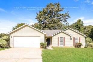 146 Forest Pl in Stockbridge, GA - Building Photo