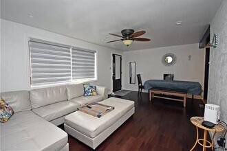 216 Mira Ave in Pittsburgh, PA - Building Photo - Building Photo