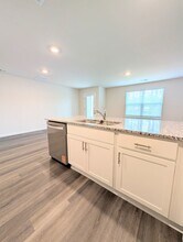 616 Golden Resin Rd in Conway, SC - Building Photo - Building Photo