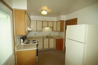 Lefferson Quarters Apartments in Middletown, OH - Building Photo - Interior Photo