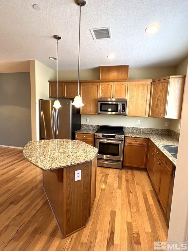 3072 Sterling Ridge Cir in Sparks, NV - Building Photo - Building Photo