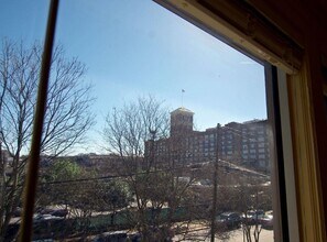 716 Lakeview Ave NE-Unit -4 in Atlanta, GA - Building Photo - Building Photo