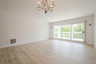 333 N State Rd, Unit 20E in Briarcliff Manor, NY - Building Photo - Building Photo