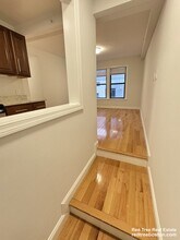 19 Peterborough St, Unit 4 in Boston, MA - Foto de edificio - Building Photo