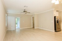 16657 Shell Bay Dr in Land O Lakes, FL - Foto de edificio - Building Photo