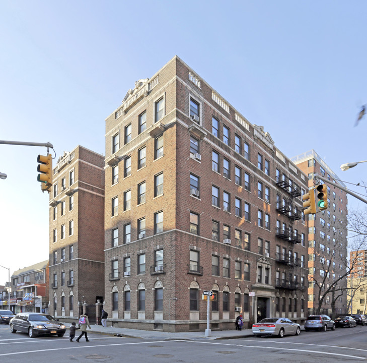 162-20 89th Ave in Jamaica, NY - Foto de edificio