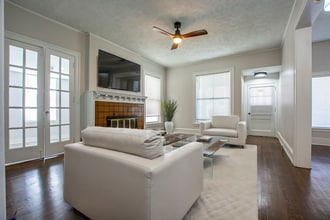 117 S 39th St, Unit A in Omaha, NE - Foto de edificio - Building Photo