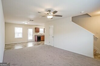 3934 Sitka Dr in Douglasville, GA - Building Photo - Building Photo