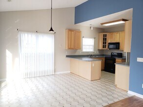 1127 Fieldstone Dr in Mebane, NC - Building Photo - Building Photo