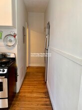 74 Willow St, Unit 2B in Cambridge, MA - Building Photo - Building Photo