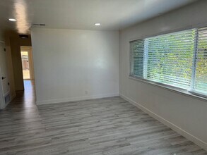 3329 Routier Rd in Sacramento, CA - Building Photo - Building Photo