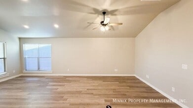 2011 132nd St in Lubbock, TX - Building Photo - Building Photo