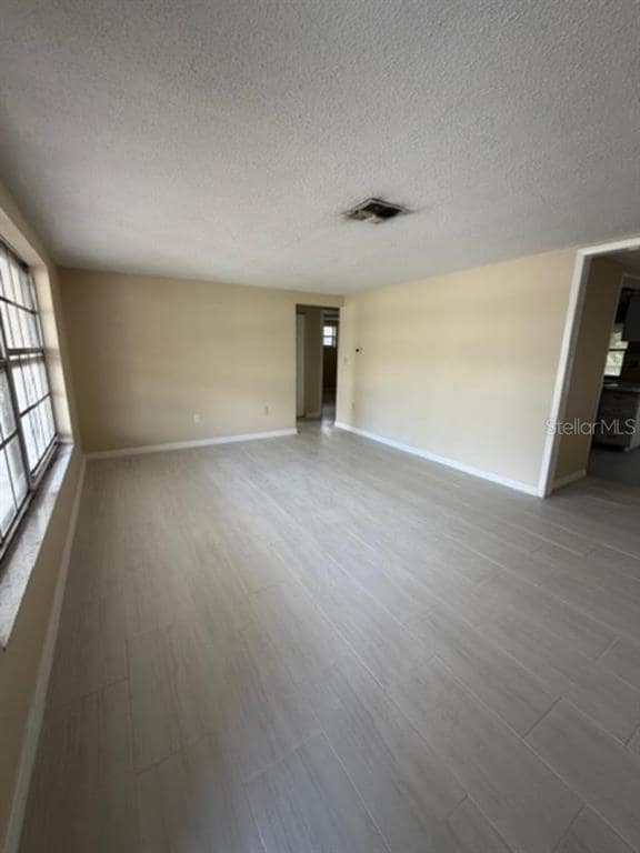 7818 Foxwood Dr in New Port Richey, FL - Building Photo - Building Photo