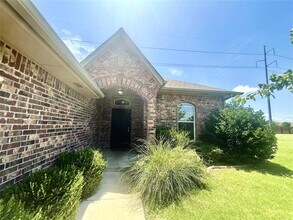 2408 NW 193rd St in Edmond, OK - Building Photo - Building Photo