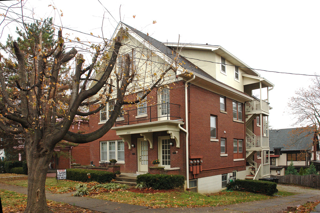 2163 Sherwood Ave in Louisville, KY - Foto de edificio