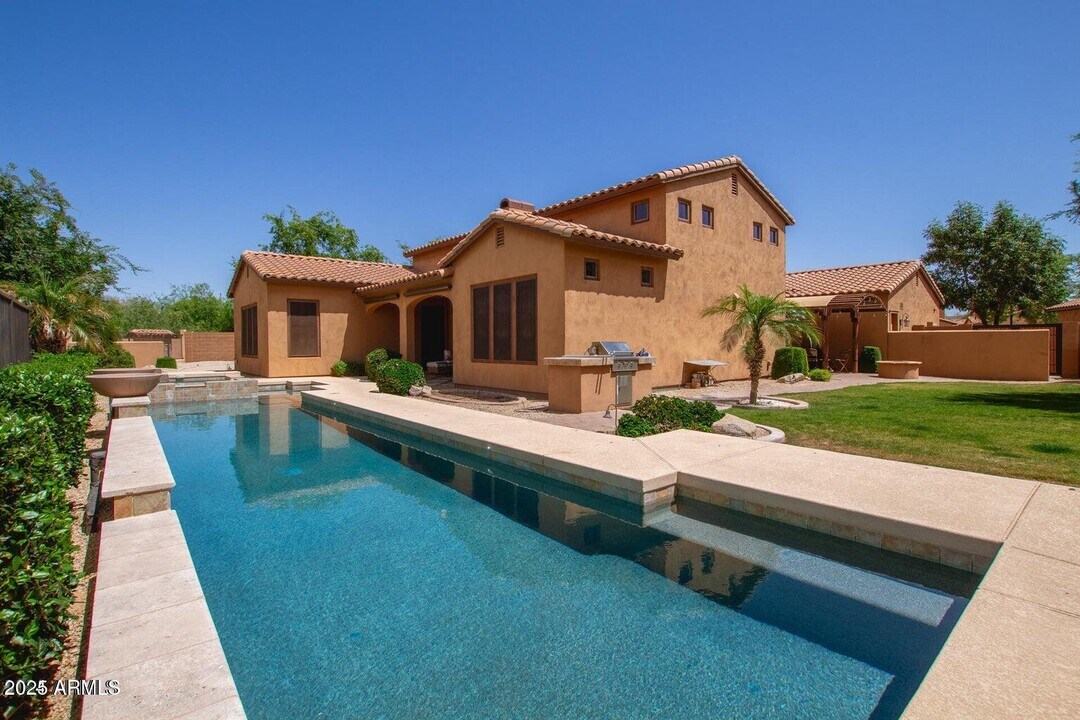 5619 E Libby St in Scottsdale, AZ - Building Photo