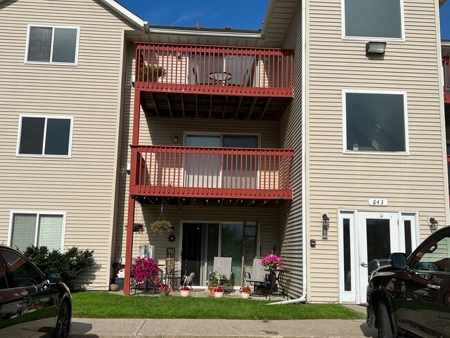 property at 643 E 46th St