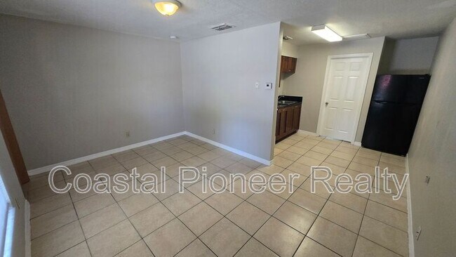 11729 N 12th St in Tampa, FL - Building Photo - Building Photo
