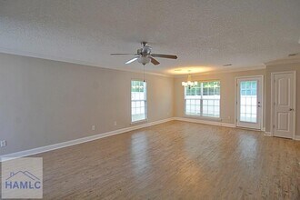 1203 Cypress Fall Cir in Hinesville, GA - Building Photo - Building Photo