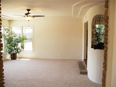 606 Nottingham Way in Yuba City, CA - Building Photo - Building Photo