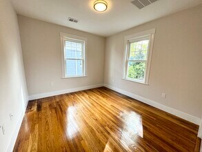 72 Belden St, Unit 2 in Boston, MA - Building Photo - Building Photo