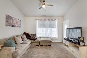 2212 W Main St, Unit A301 in Lehi, UT - Building Photo - Building Photo