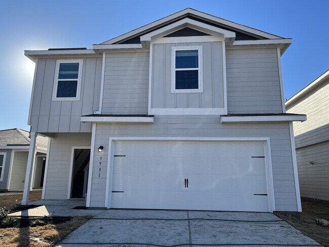 3981 Prairie Bnd in New Braunfels, TX - Foto de edificio - Building Photo