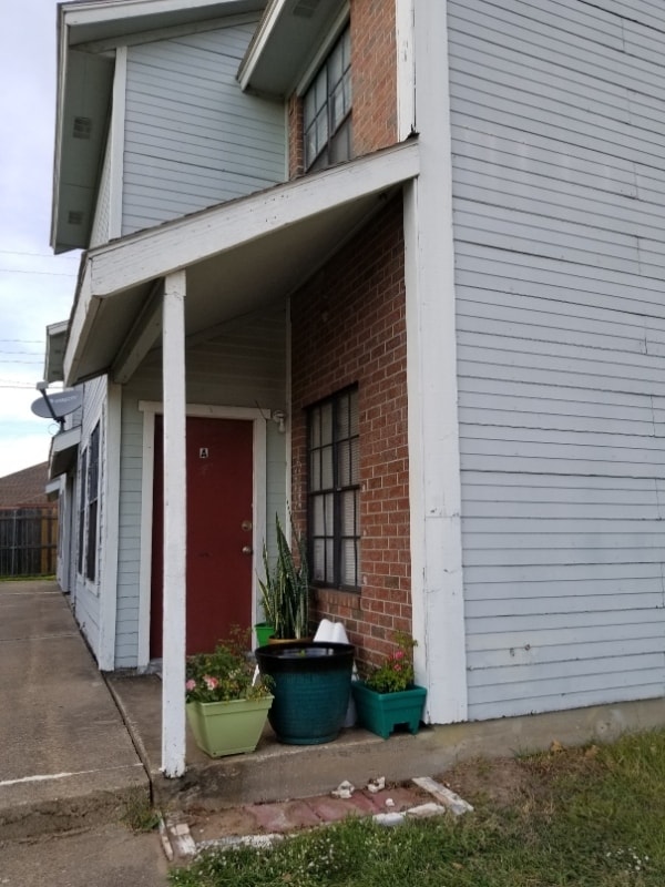 1102 Verde Dr