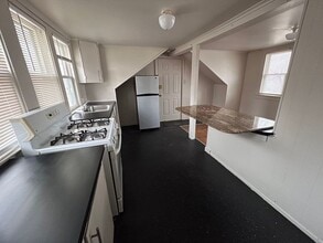 435 University Dr in Pontiac, MI - Building Photo - Building Photo