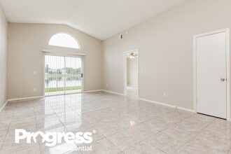 1420 Brook Hollow Dr in Orlando, FL - Building Photo - Building Photo