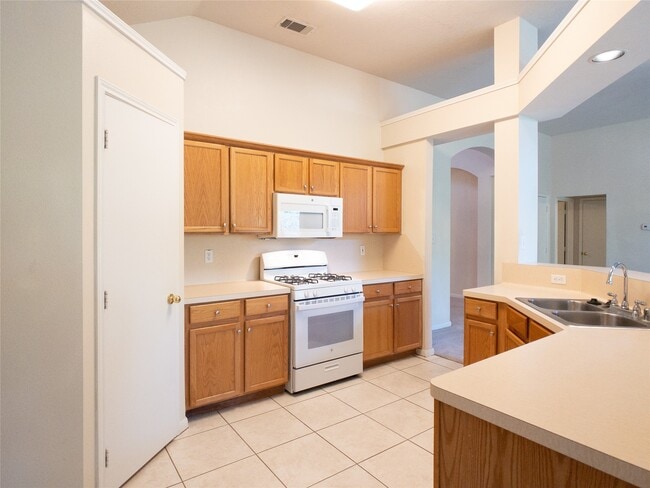 17234 Rancho Verde Way