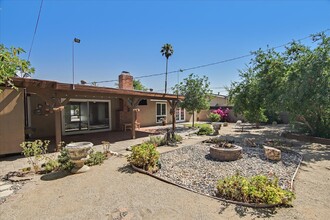 20512 Londelius St in Los Angeles, CA - Building Photo - Building Photo