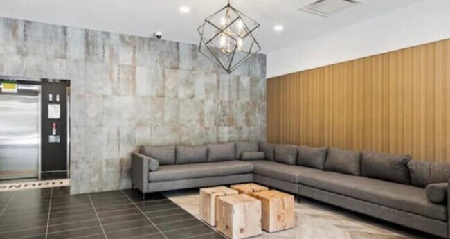 1471 St Paul St in Kelowna, BC - Building Photo - Building Photo