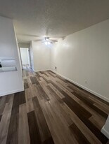 1351 Dustin Dr, Unit 3 in Yuba City, CA - Building Photo