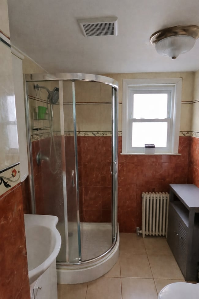 857 Cleveland St in West Hempstead, NY - Building Photo - Building Photo