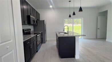 3315 W Montgomery Ln in Citrus Springs, FL - Building Photo - Building Photo