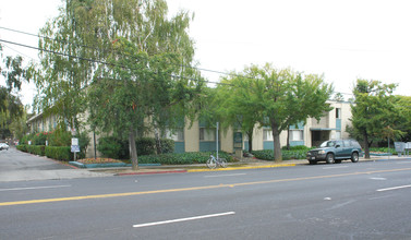 The Gardens in Santa Clara, CA - Building Photo - Building Photo