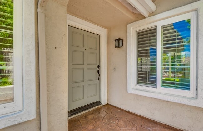 1098 Torrey Pines Rd in Chula Vista, CA - Building Photo - Building Photo