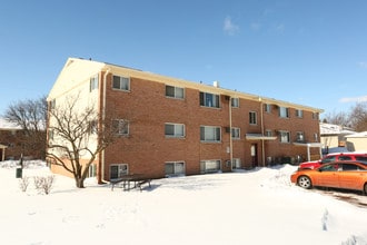 Grandview Manor Apartments in Grand Ledge, MI - Foto de edificio - Building Photo