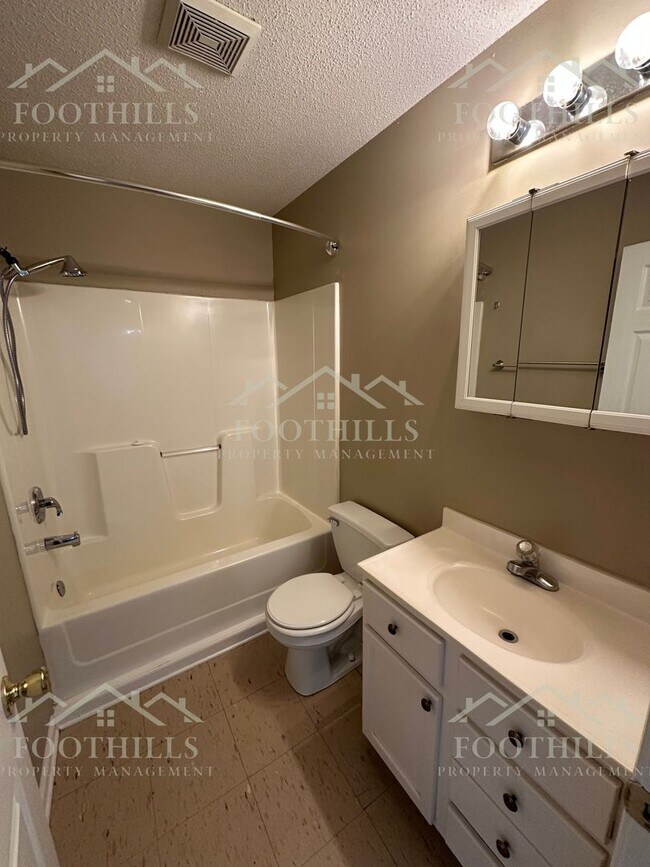 1419 Oak Hill Dr in Anderson, SC - Building Photo - Building Photo