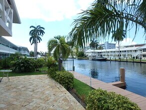 2857 NE 32nd St, Unit #8 in Fort Lauderdale, FL - Building Photo - Building Photo