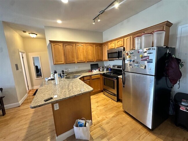 211 Harvard St, Unit 43