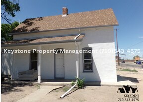 321 E 2nd St in Pueblo, CO - Building Photo