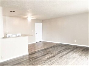 4131 Pixie Ave in Lakewood, CA - Building Photo - Building Photo