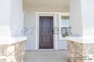 12175 Coal Crk Wy in Rancho Cordova, CA - Building Photo - Building Photo