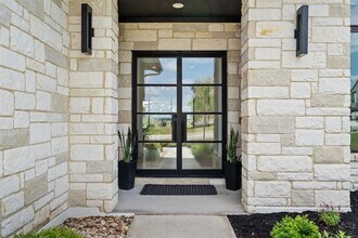 6825 Davenport Divide Rd in Austin, TX - Building Photo - Building Photo