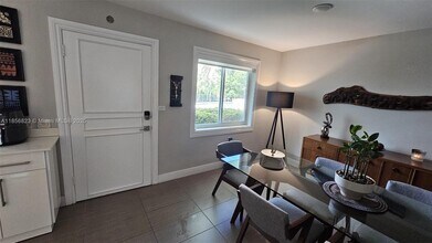 1631 NE 114th St in Miami, FL - Building Photo - Building Photo